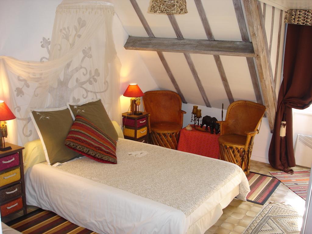 Le Petit Chateau - Tiffauges Proche Puy Dufou Zimmer foto